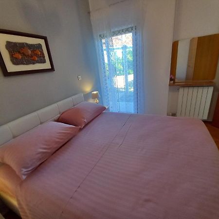 Apartments Irena Baška Екстериор снимка