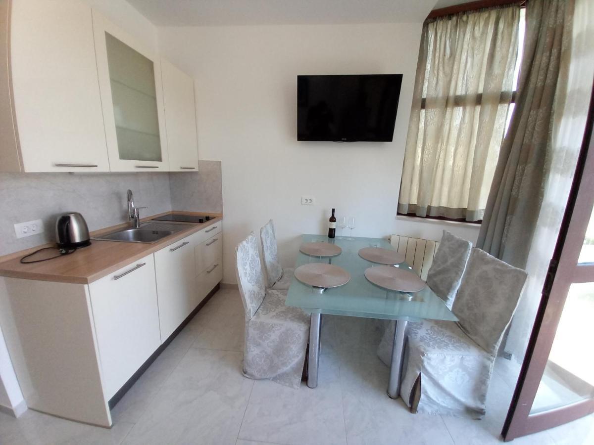 Apartments Irena Baška Екстериор снимка